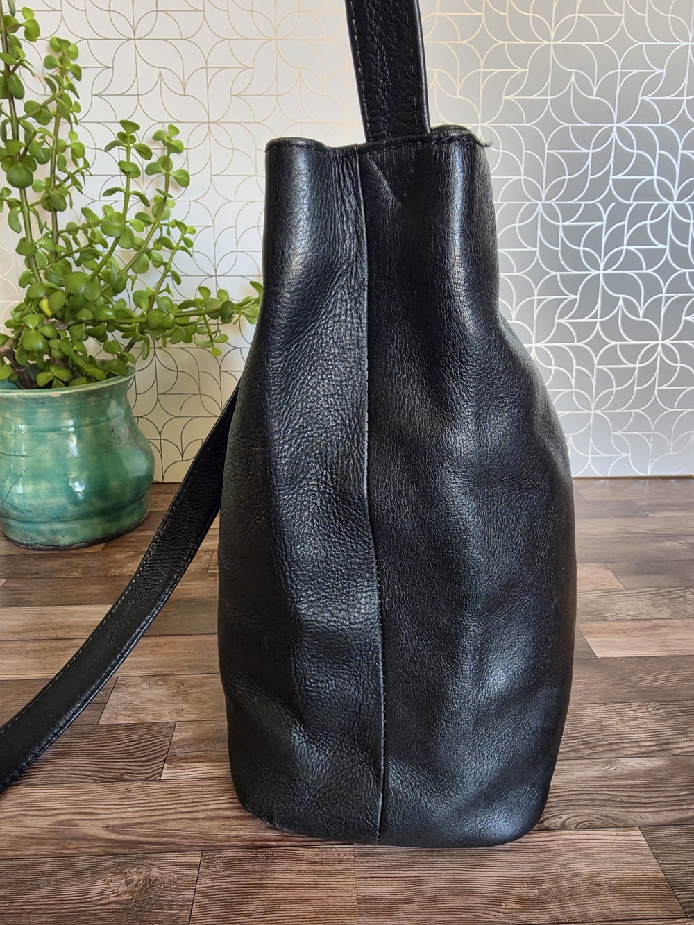 Frye Black Pebbled Leather Crossbody Shoulder Bag - Picture 5 of 9